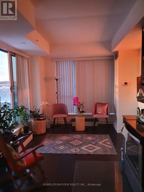 Richmond Hill (Langstaff) condo for rent - 705 - 9191 YONGE STREET 705