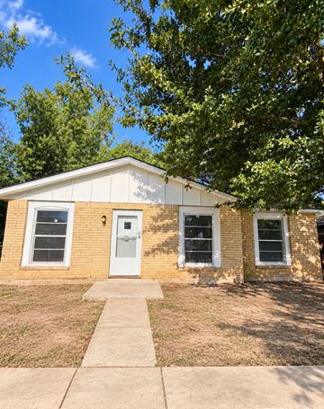 Lafayette house for rent - 125 Townhomes Dr.