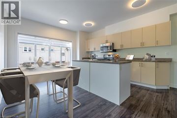 Milton condo for rent - 174 BRONTE Street S Unit# 201 201