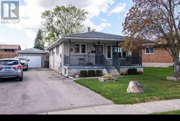 Cambridge apartment for rent - A house with a car parked in front of it.