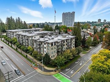 Surrey apartment for rent - 505 15388 105 AVENUE 505