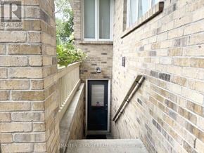 Toronto (Newtonbrook East) apartment for rent - 6 CADMUS ROAD