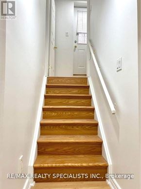 Vaughan (Sonoma Heights) apartment for rent - A set of stairs leading to a door.