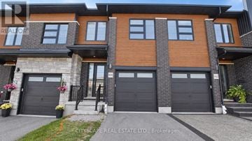 Kitchener townhouse for rent - 908 ROBERT FERRIE DRIVE