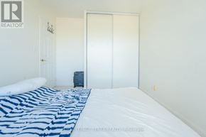 Toronto (Woburn) condo for rent - 915 - 8 LEE CENTRE DRIVE 915