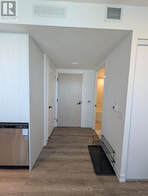 Vaughan (Vaughan Corporate Centre) condo for rent - 3912 - 195 COMMERCE STREET 3912