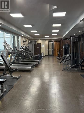Markham (Unionville) condo for rent - A gym with treadmills, weights and exercise machines.