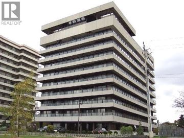 Windsor condo for rent - 5125 RIVERSIDE DRIVE East Unit# 902 902