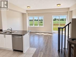 Thorold (Rolling Meadows) townhouse for rent - 109 SAPPHIRE WAY