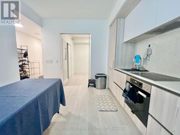 Toronto (Waterfront Communities) condo for rent - 1611 (2ND BEDROOM) - 35 MERCER STREET