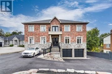 King (King City) apartment for rent - A house with a car parked in front of it.