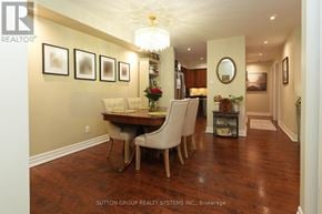 Oakville (Ga Glen Abbey) condo for rent - A dining room with a table and chairs.
