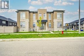 Richmond Hill townhouse for rent - 6 MACE AVENUE