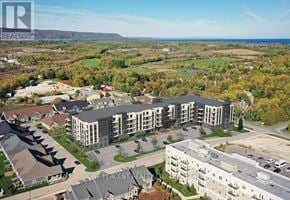 Collingwood condo for rent - 406 - 4 KIMBERLY LANE 406