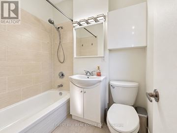 Toronto (Weston-Pellam Park) multi-family for rent - 128 LAUGHTON AVENUE