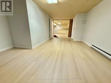 Ottawa apartment for rent - 74 HILLIARD AVENUE