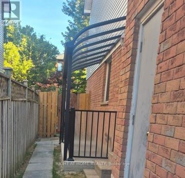 Whitby (Pringle Creek) apartment for rent - BASEMENT - 70 LIPTON CRESCENT Basement