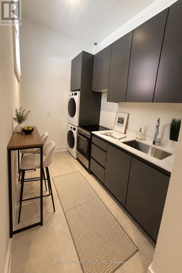 Toronto (Yorkdale-Glen Park) apartment for rent - 1139 GLENGROVE AVENUE W