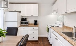 Toronto (Humberlea-Pelmo Park) apartment for rent - UPPER - 2538 WESTON ROAD Upper