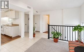 Toronto (Humberlea-Pelmo Park) apartment for rent - UPPER - 2538 WESTON ROAD Upper