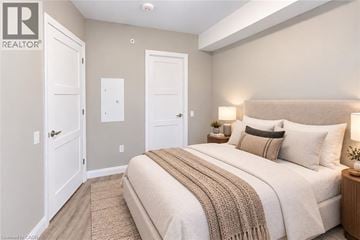 Guelph condo for rent - 93 ARTHUR Street S Unit# 909 909