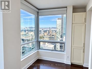 Toronto (Bay Street Corridor) condo for rent - 4212 - 761 BAY STREET 4212