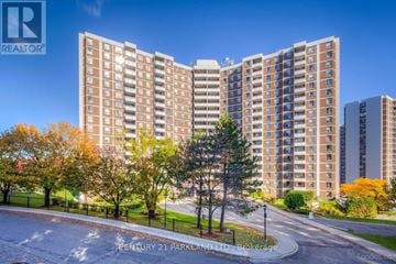 Toronto (Flemingdon Park) condo for rent - #517 - 10 EDGECLIFFE GOLFWAY #517