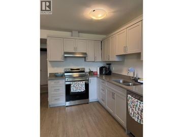 Burnaby apartment for rent - 2000 PHILLIPS PLACE