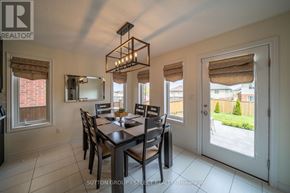 London North (North S) apartment for rent - A dining room with a table set for six.