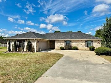 Leesville house for rent - 136 Reese Run