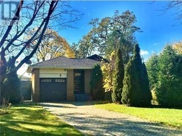 Toronto (Willowdale West) apartment for rent - 8 HAZELGLEN AVENUE