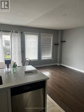 Whitby (Taunton North) townhouse for rent - 12 GATEWAY COURT