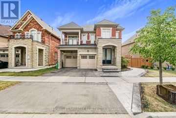 Brampton (Northwest Brampton) apartment for rent - A large brick house with a garage is for sale.