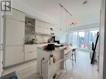 Toronto (Church-Yonge Corridor) condo for rent - 2501 - 197 YONGE STREET 2501