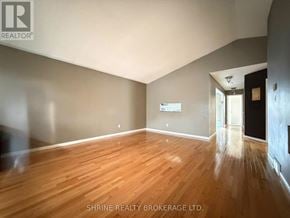 London South (South T) apartment for rent - A room with wooden flooring and a white ceiling.