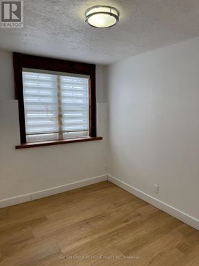 Toronto (Willowdale West) apartment for rent - LOWER 2 - 233 ELLERSLIE AVENUE Lower 2