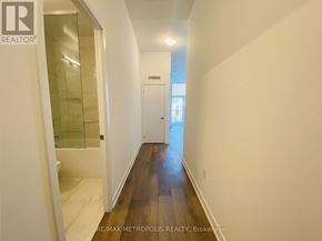 Vaughan (Vaughan Corporate Centre) condo for rent - 211 - 10 HONEYCRISP CRESCENT 211
