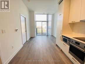 Vaughan (Vaughan Corporate Centre) condo for rent - 211 - 10 HONEYCRISP CRESCENT 211