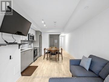 Toronto (The Beaches) condo for rent - 211 - 1630 QUEEN STREET E 211