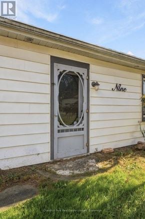 Prince Edward County (Picton Ward) apartment for rent - A white house with a door and a window.