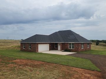 Guthrie house for rent - 2900 North Midwest Boulevard