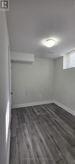 Brampton (Northwood Park) apartment for rent - A room with a grey floor and white walls.