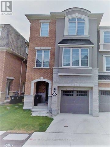 Toronto (Clairlea-Birchmount) townhouse for rent - A two-story house with a garage is for sale.