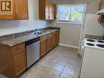 Windsor townhouse for rent - 6732 ROSEVILLE GARDEN DRIVE