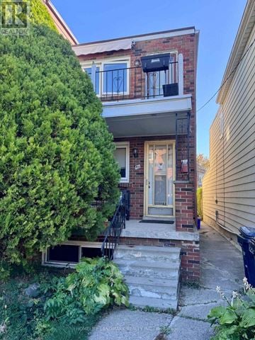 Toronto (Dovercourt-Wallace Emerson-Junction) triplex for rent - LOWER - 415 DELAWARE AVENUE Lower
