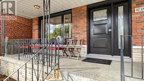 Toronto (Danforth Village-East York) apartment for rent - MAIN FLOOR APT. - 477 COSBURN AVENUE
