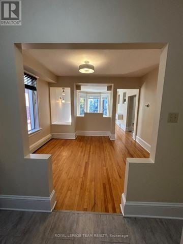 Ottawa triplex for rent - B - 427 SUNNYSIDE AVENUE B