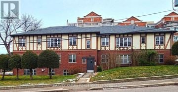 Toronto (Kingsway South) multi-family for rent - 1B - 65 OLD MILL ROAD 1B