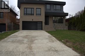 Toronto (Englemount-Lawrence) apartment for rent - A modern two-story house with a garage is for sale.