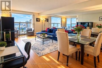 Toronto (Waterfront Communities) condo for rent - A well-lit living room with a dining table and chairs.